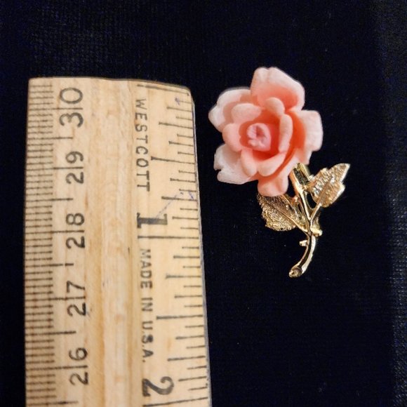 Vintage Pink Lucite Rose Brooch 2 - Picture 2 of 3